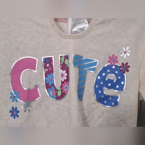 Nannette Two-Piece Set features an adorable and cozy hoodie sweater, Size Small. - Picture 3 of 14